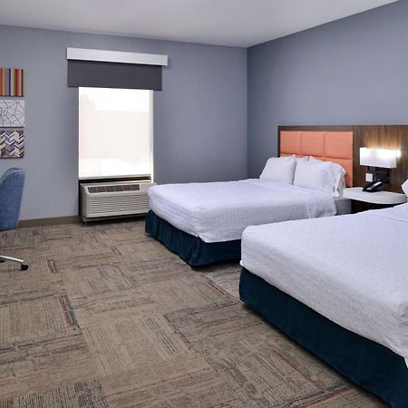 Hampton Inn Kansas City Northeast Exterior foto